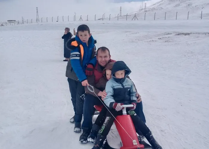 Ciftlik * Ciftlik (Nigde)